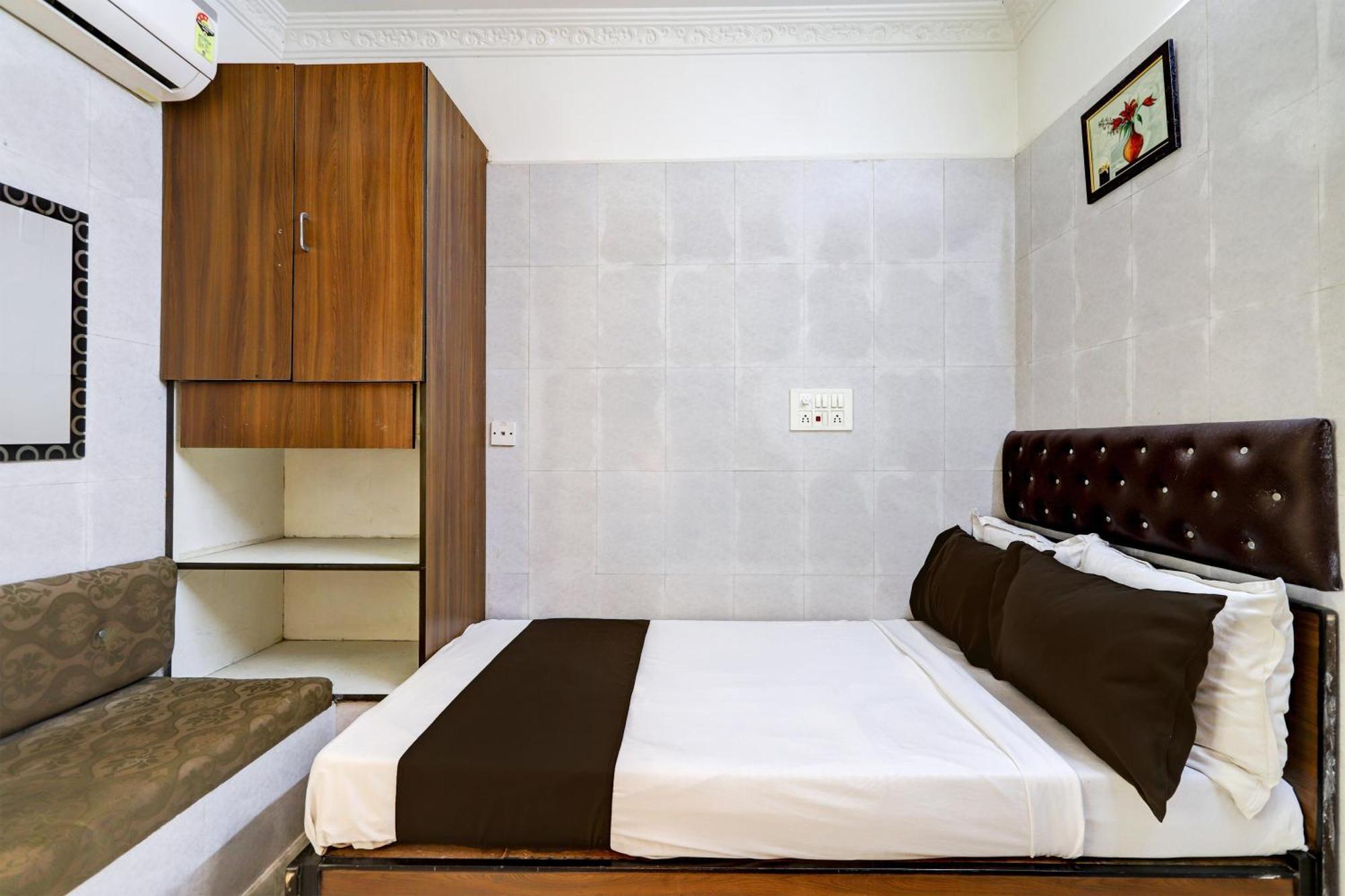 Hotel O Golden Pride Shamshabad Eksteriør billede